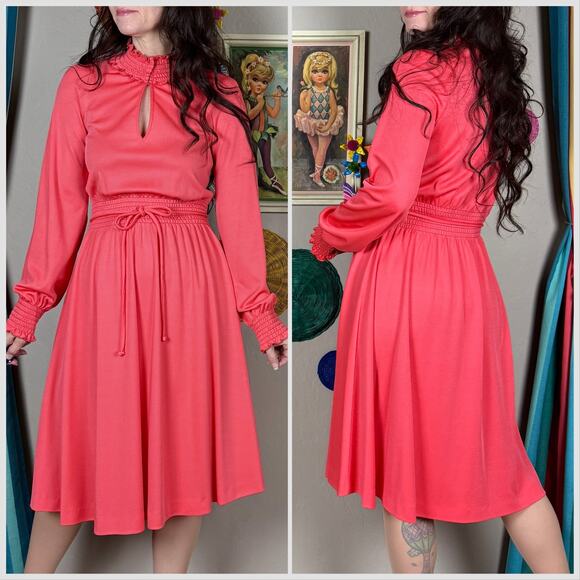 Vintage 1960s Pink Salmon Long Sleeve Mock Neck Keyhole Midi Dress - Picture 4 of 7